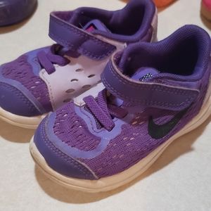 Purple nikes size 6